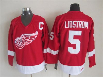Detroit Red Wings #5 Nicklas Lidstrom 2002 CCM Vintage Red Jersey