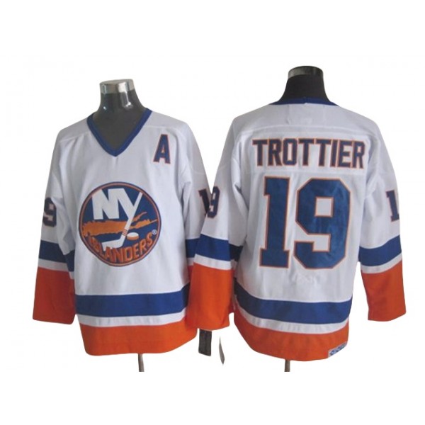 New York Islanders #19 Bryan Trottier 1980's CCM Vintage White Jersey